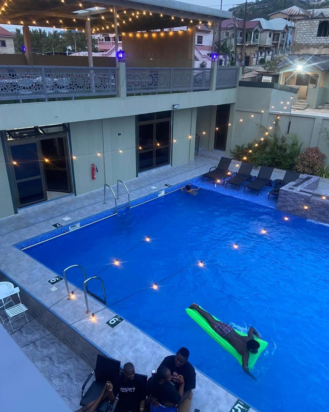 Perriman Hotel Kokrobite Екстер'єр фото